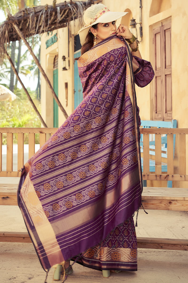 Mesmerising Purple Soft Banarasi Silk Saree With Glamorous Blouse Piece - Image 4