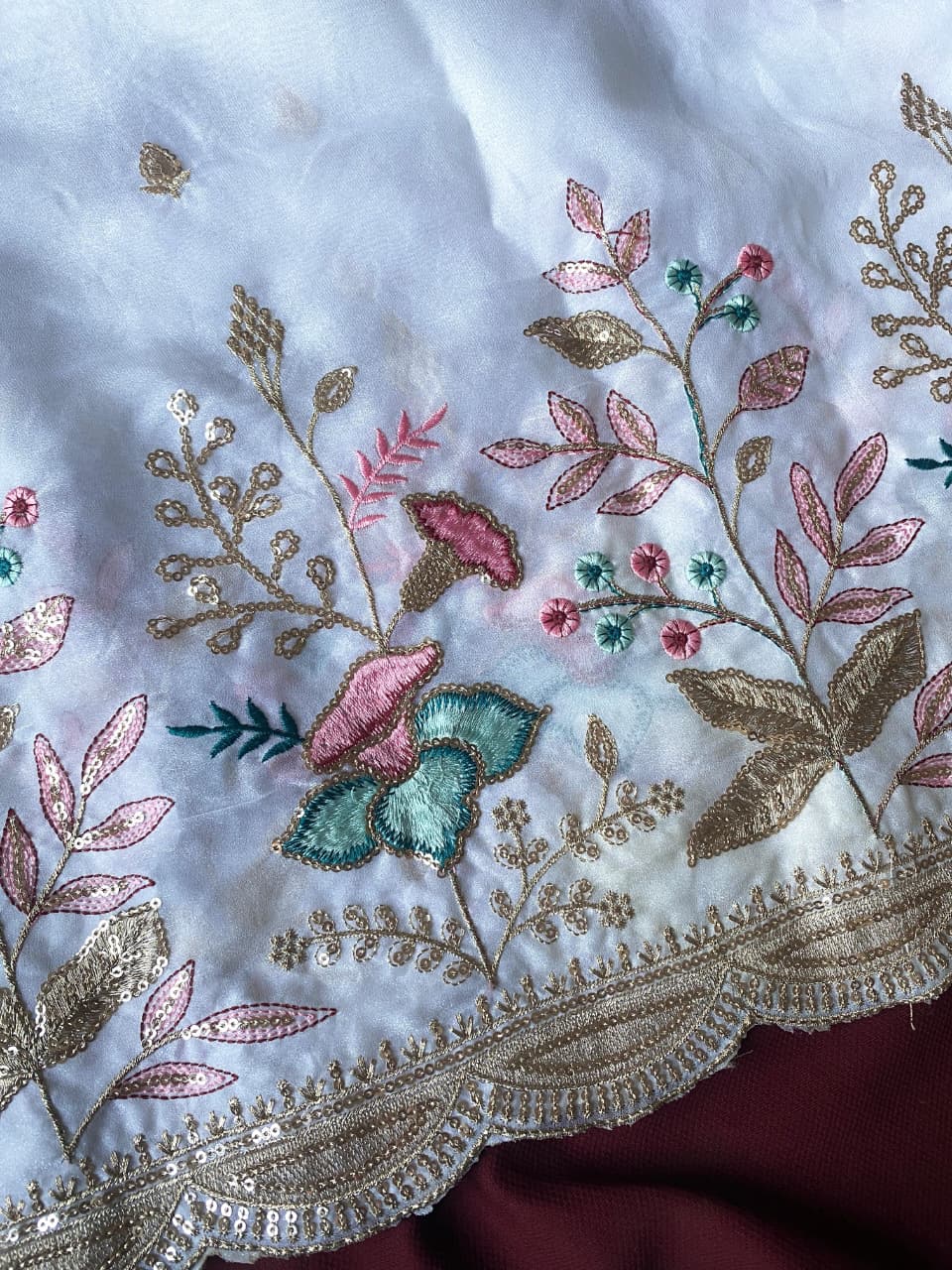 Moiety Off White Embroidery Work Georgette Saree With Elegant Blouse Piece - Image 2