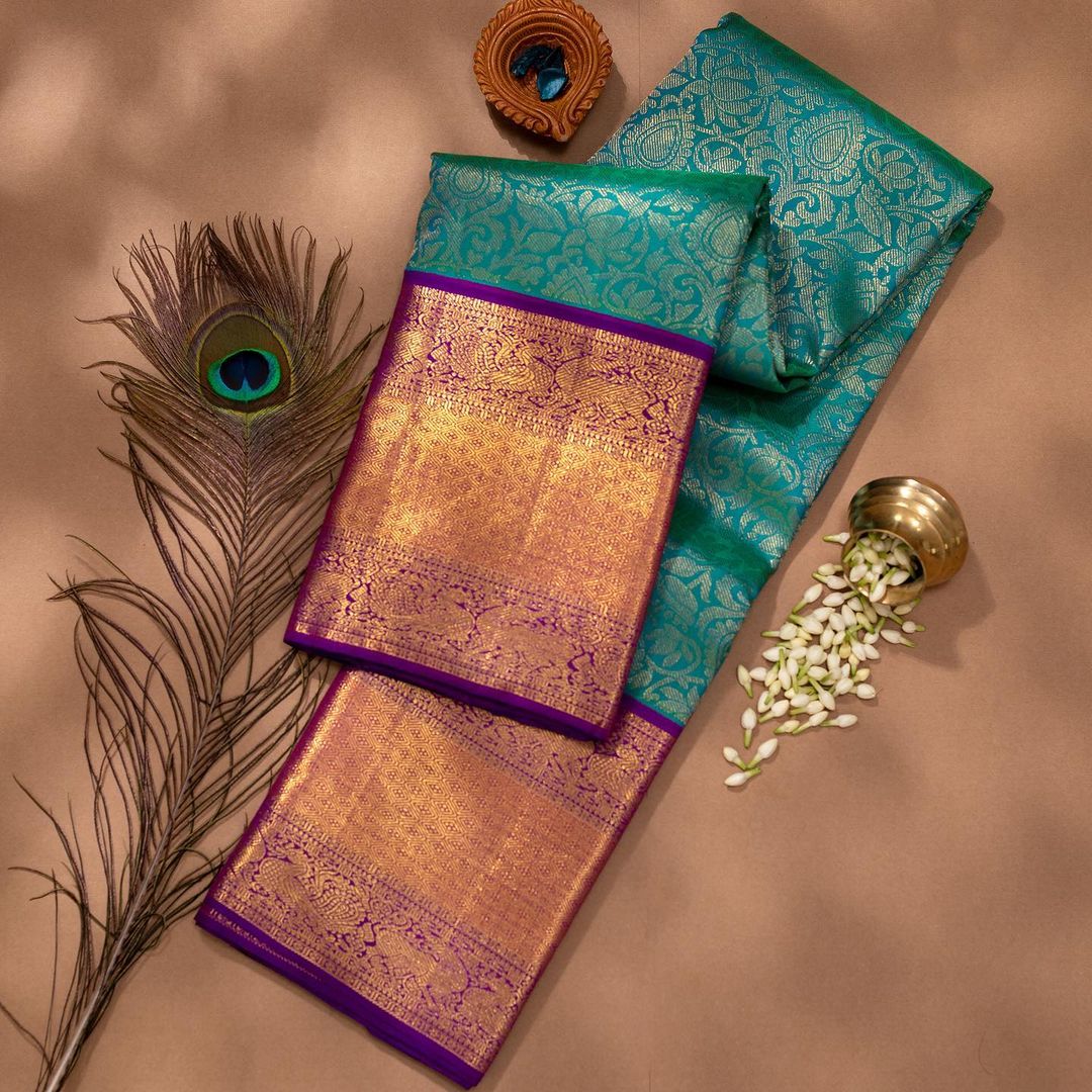 Murmurous Rama Soft Silk Saree With Elision Blouse Piece - Image 3