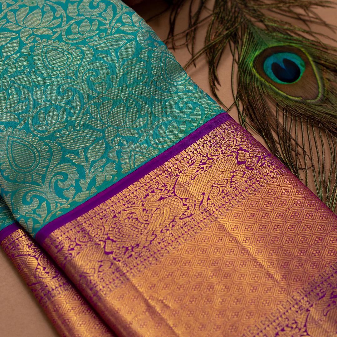 Murmurous Rama Soft Silk Saree With Elision Blouse Piece - Image 4