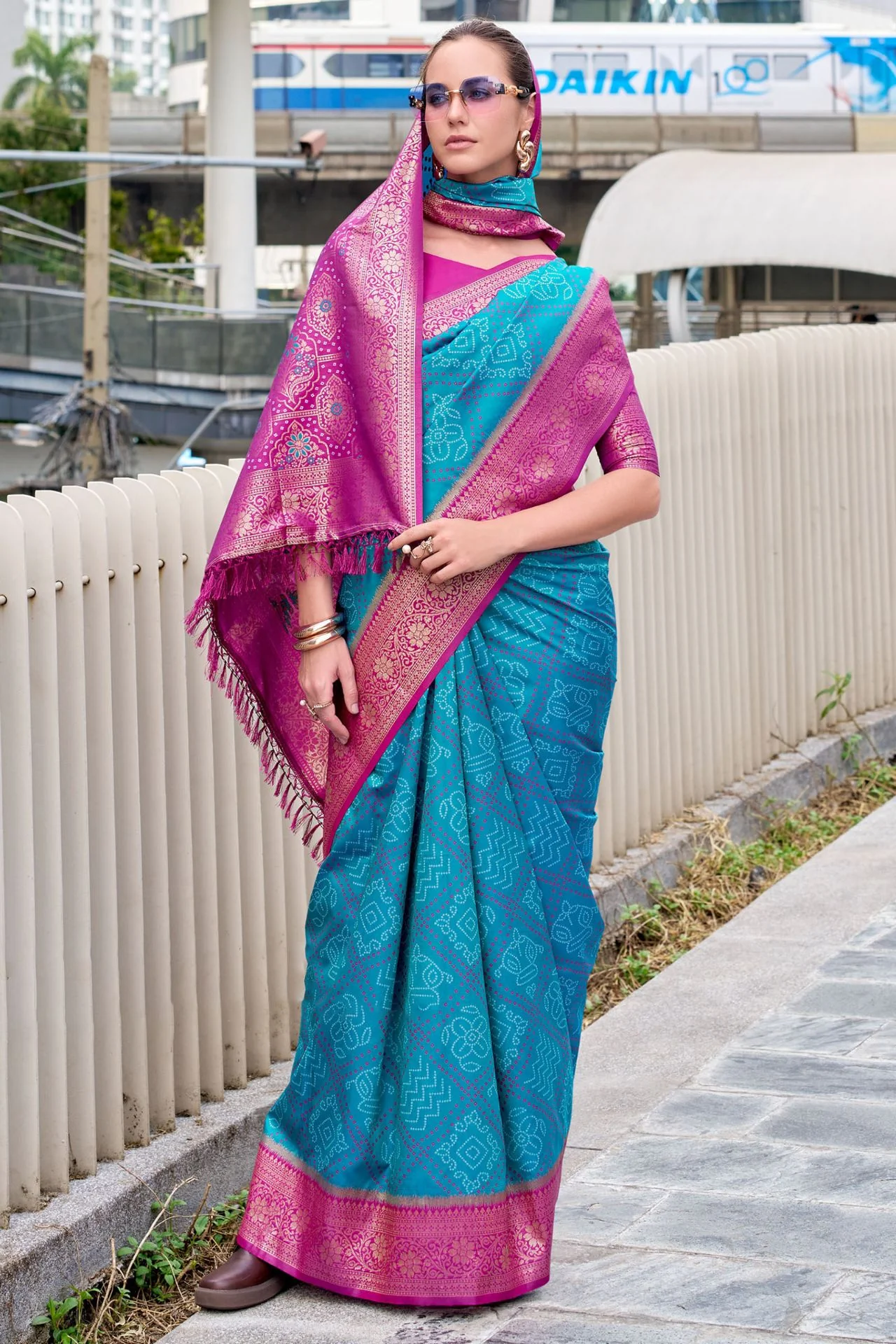 Nemesis Firozi Soft Banarasi Silk Saree With Moiety Blouse Piece - Image 3