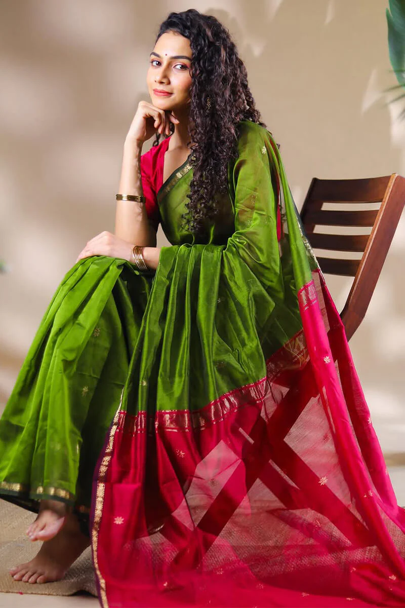 Opulent Green Cotton Silk Saree With Demanding Blouse Piece - Image 8