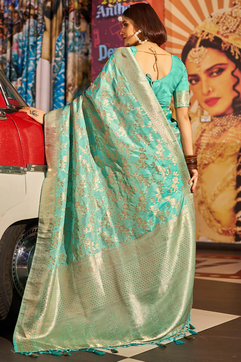 Outstanding Sea Green Soft Banarasi Silk Saree With Surpassing Blouse Piece - Image 4