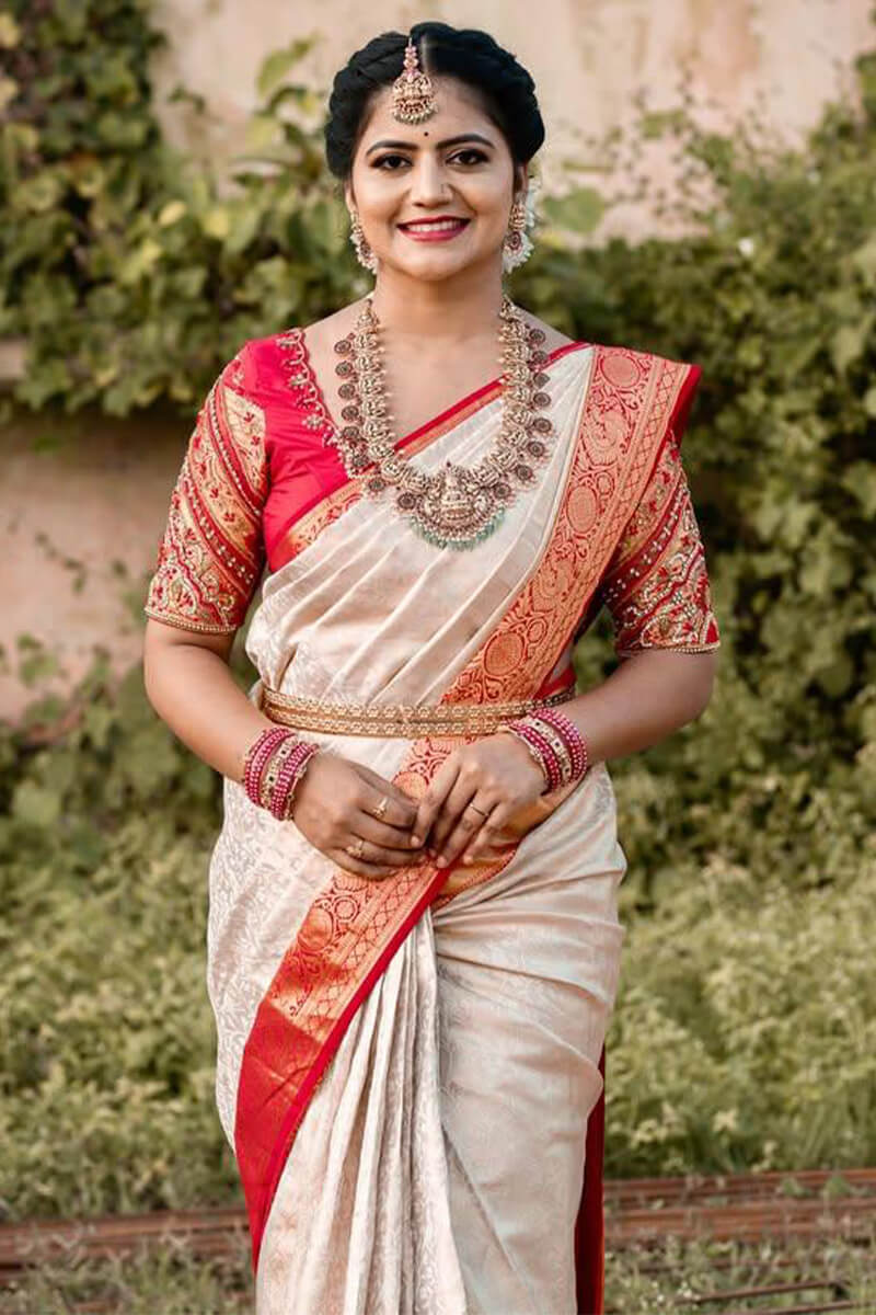 Palimpsest Off White Soft Silk Saree With Gossamer Blouse Piece - Image 6