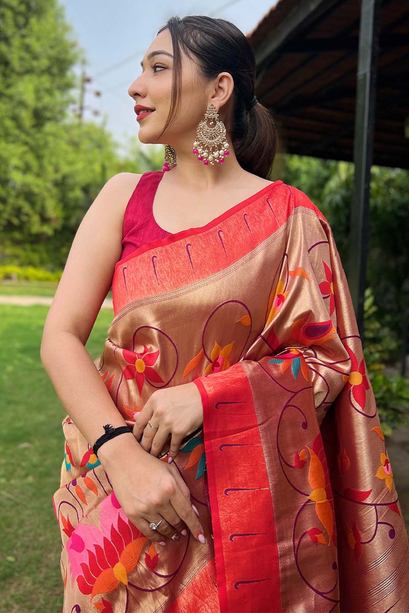 Panache Magenta Paithani Silk Saree With Flaunt Blouse Piece - Image 2