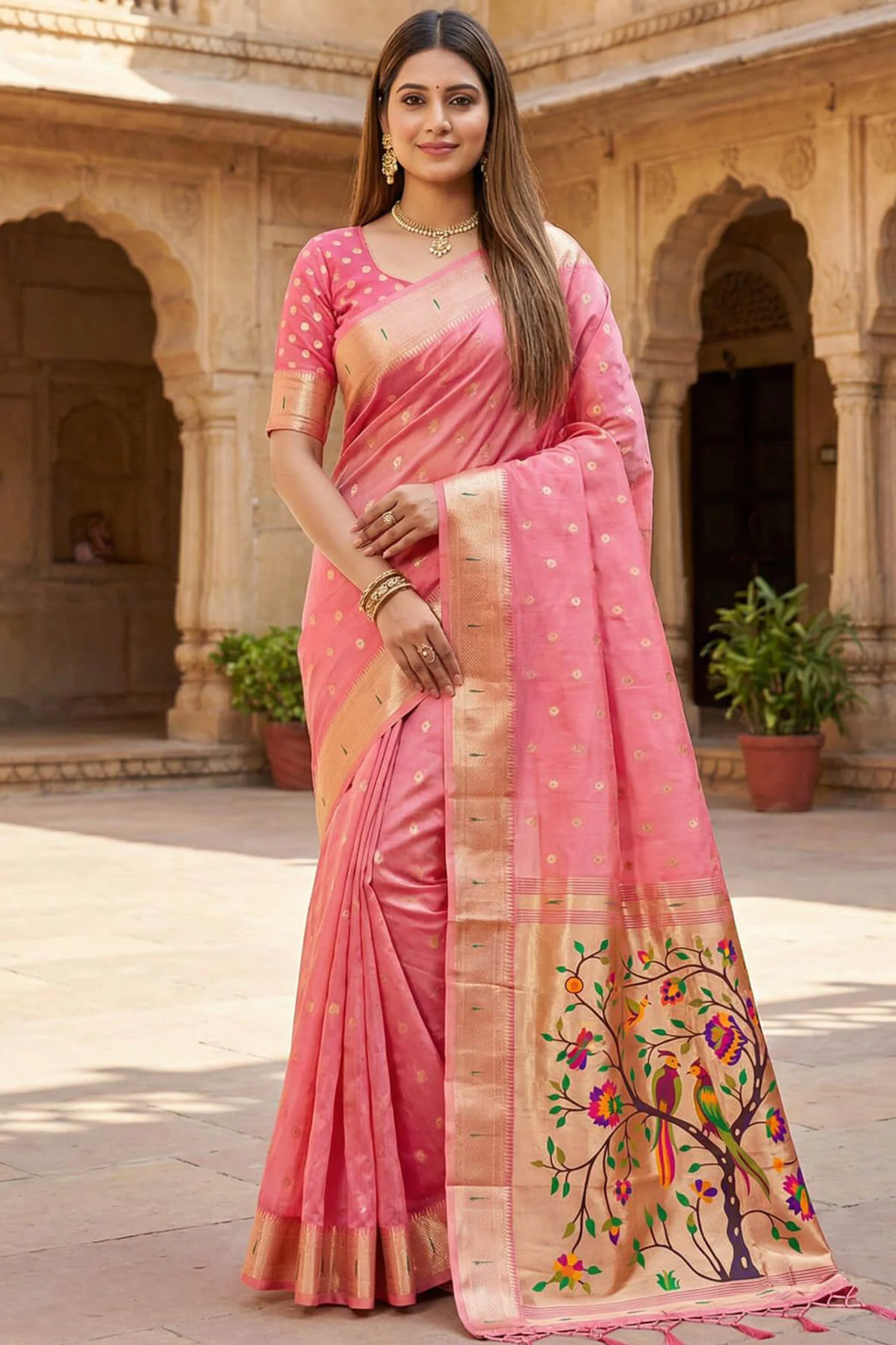 Panache Pink Paithani Silk Saree With Ravishing Blouse Piece