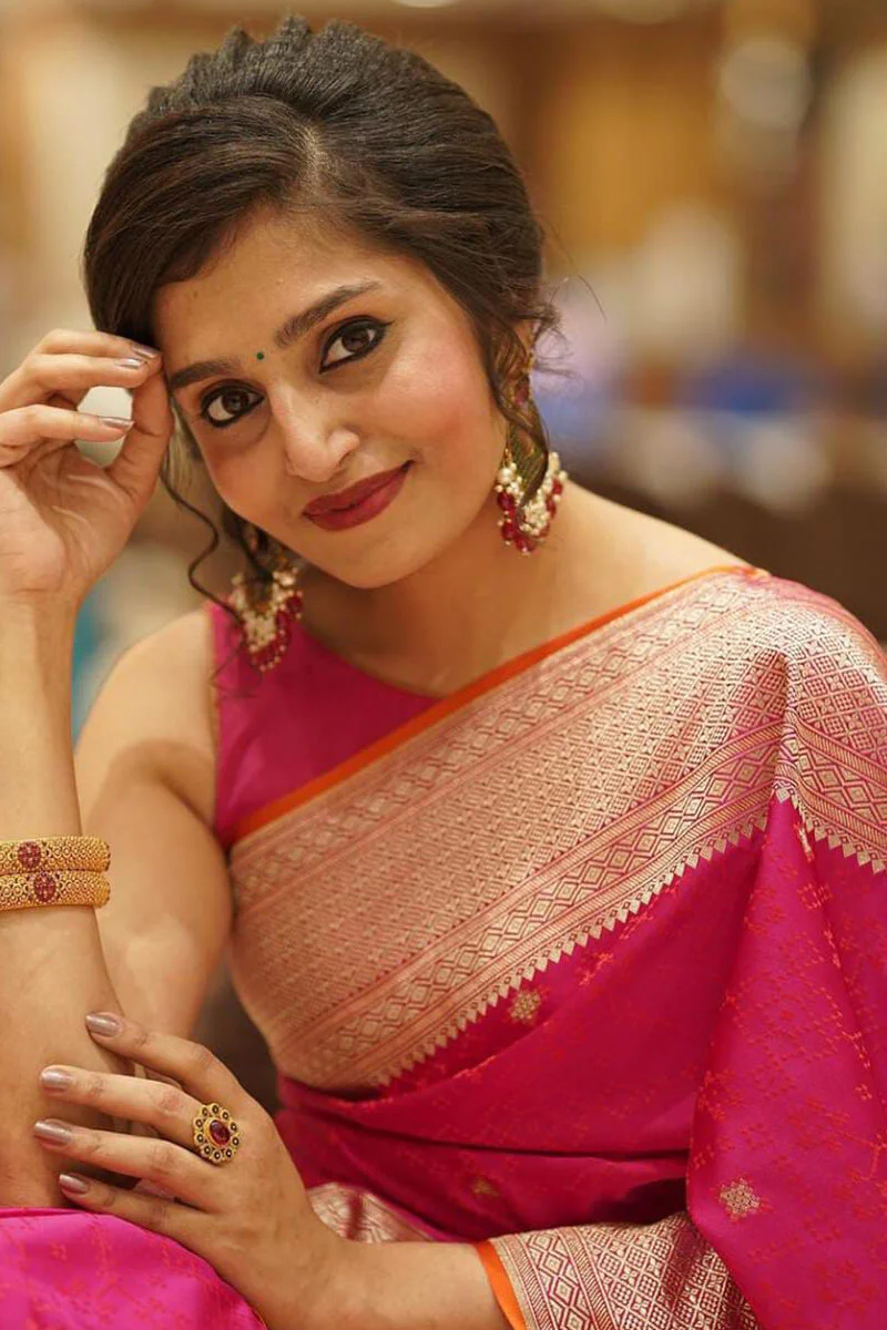 Petrichor Dark Pink Soft Silk Saree With Tremendous Blouse Piece - Image 5