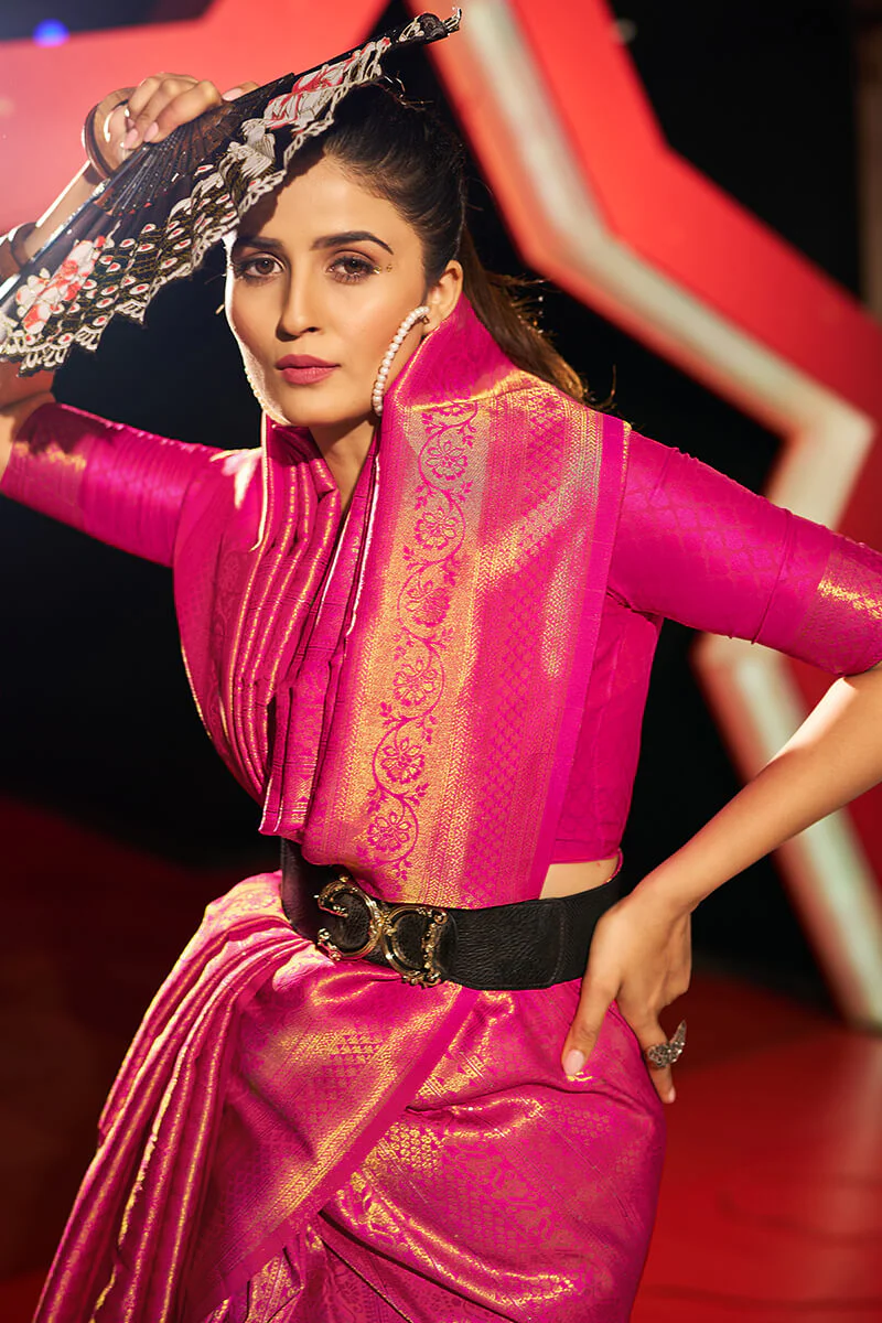 Phenomenal Dark Pink Kanjivaram Silk Saree With Prominent Blouse Piece - Image 2