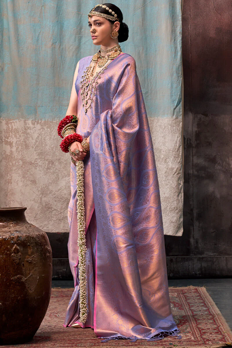 Pleasant Lavender Kanjivaram Silk Saree With Ideal Blouse Piece - Image 3