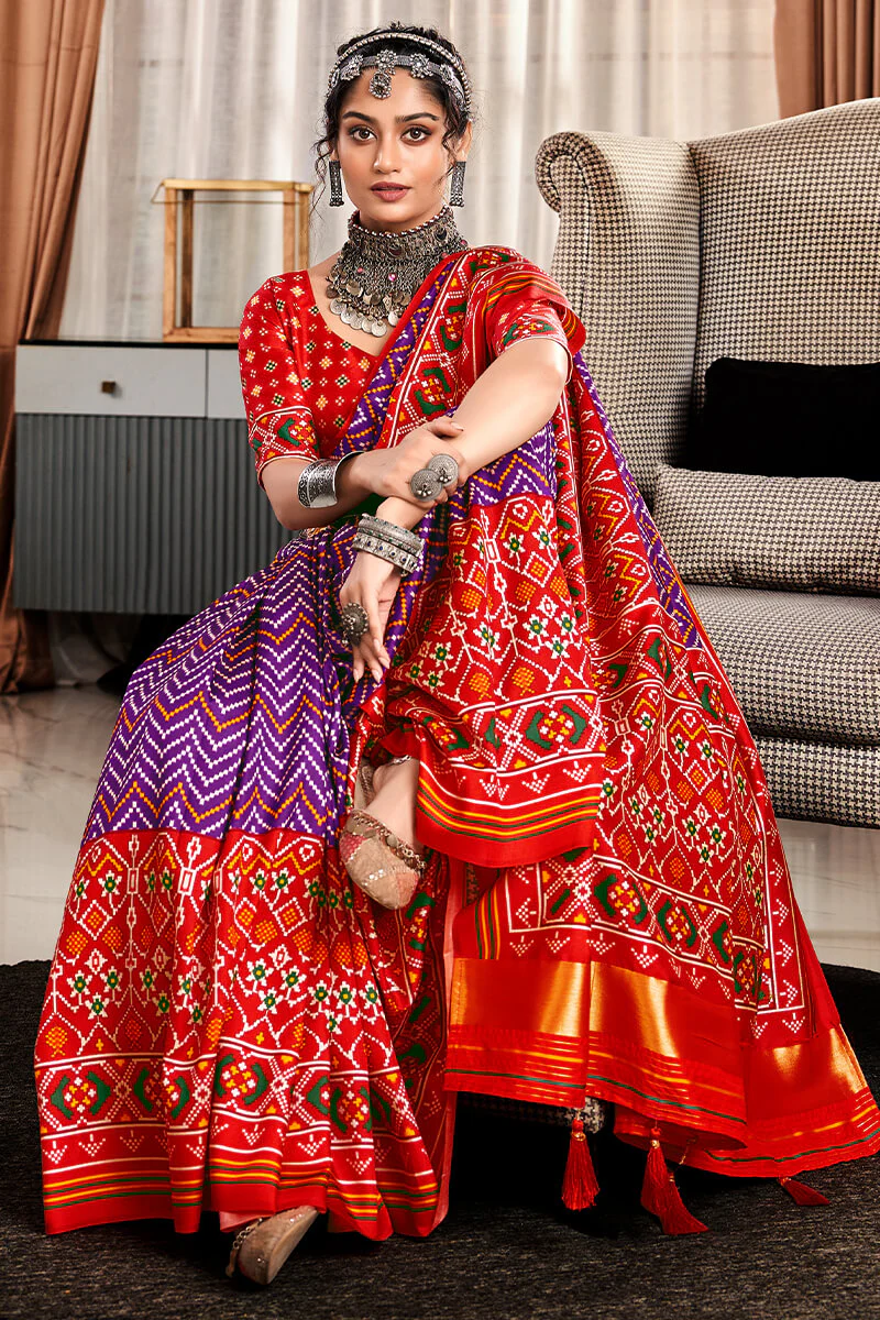 Pleasant Purple Patola Silk Saree with Classic Blouse Piece - Image 3