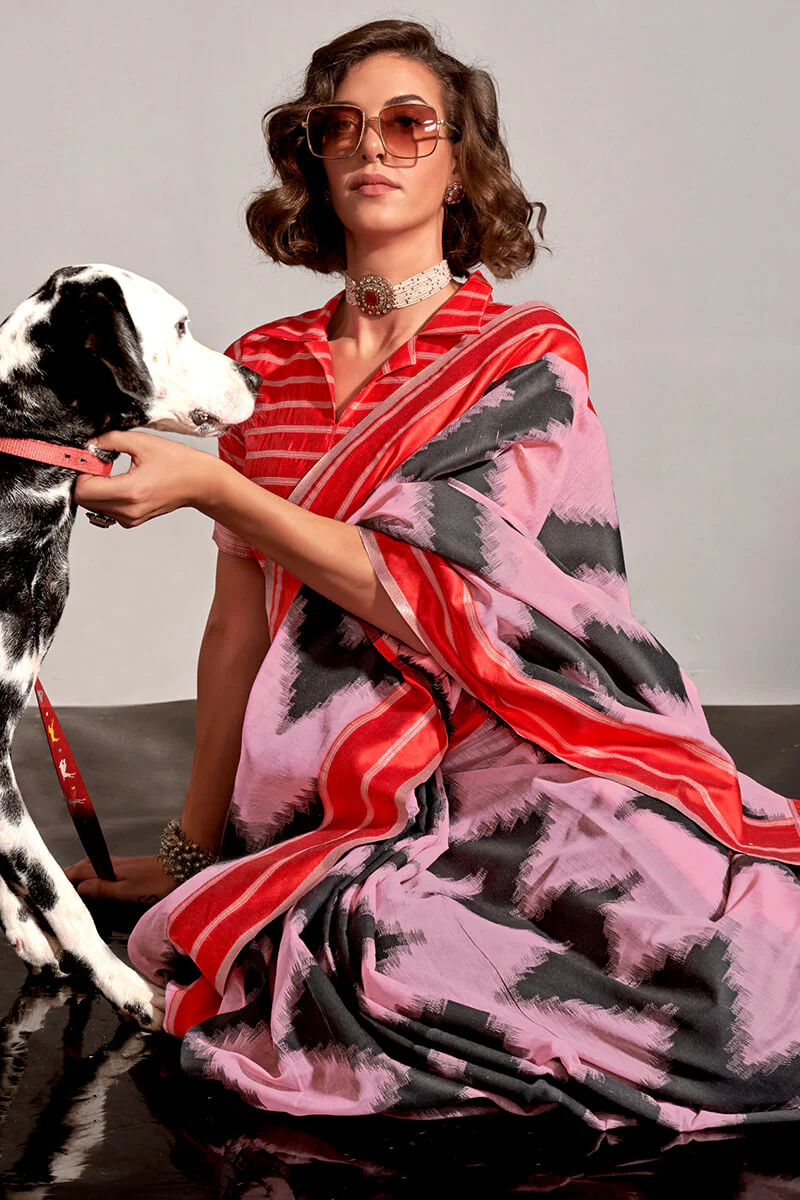 Pleasurable Baby Pink Digital Printed Soft Silk Saree With Magnificat Blouse Piece - Image 2