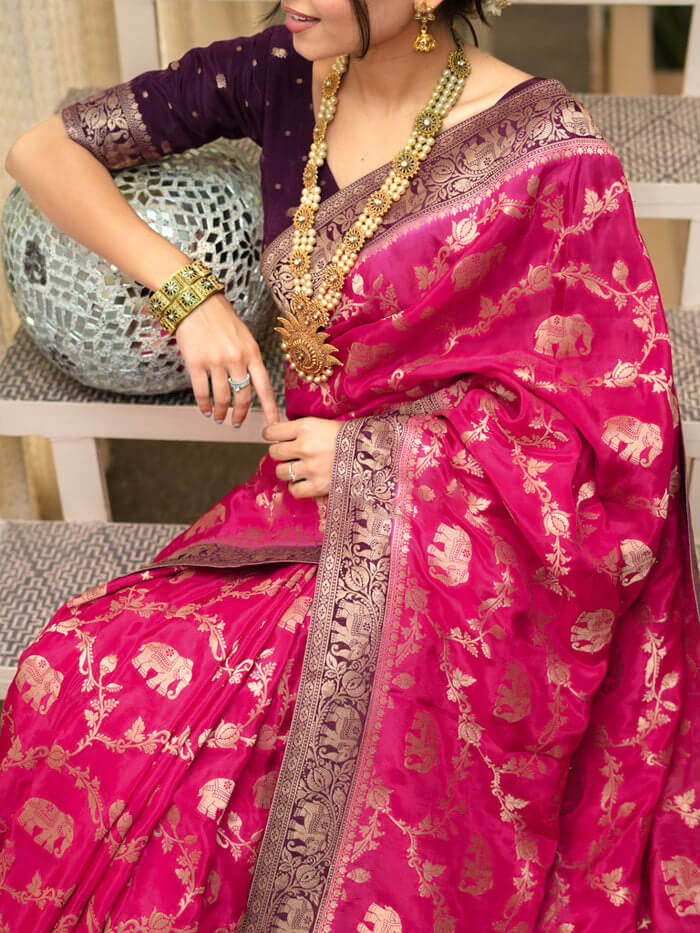 Posh Dark Pink Soft Silk Saree With Exuberant Blouse Piece - Image 5