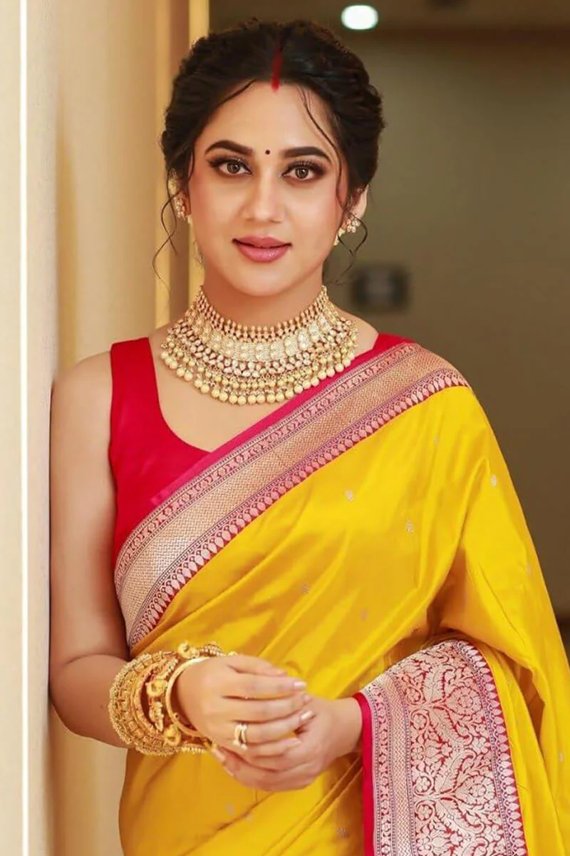 Posh Yellow Soft Silk Saree With Epiphany Blouse Piece - Image 7