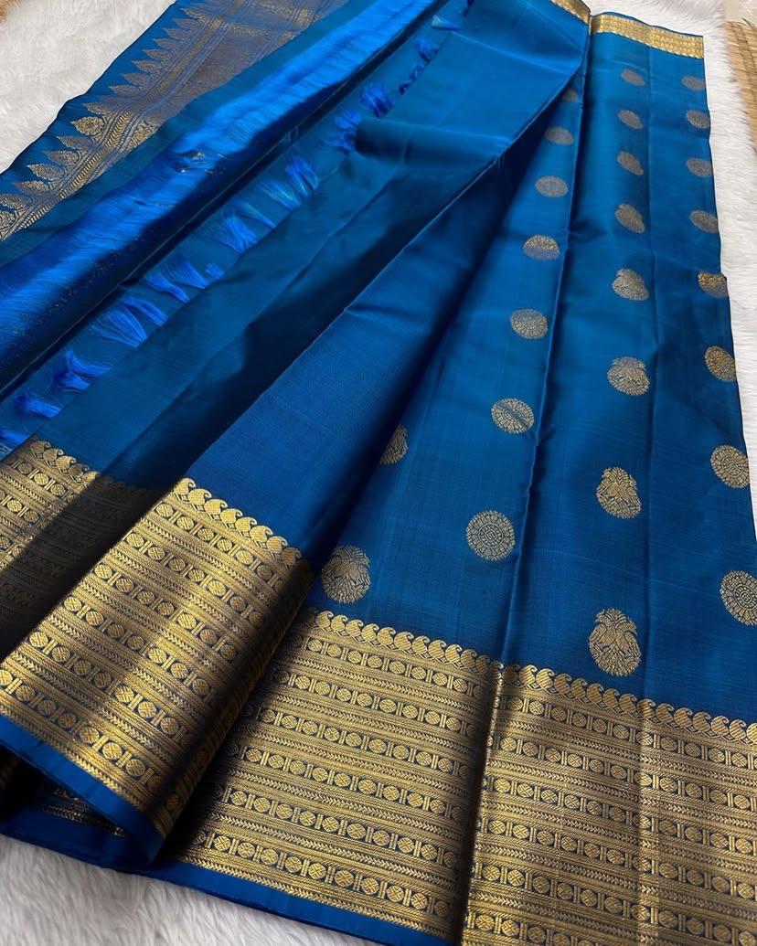 Precious Blue Soft Silk Saree With Phenomenal Blouse Piece - Image 4