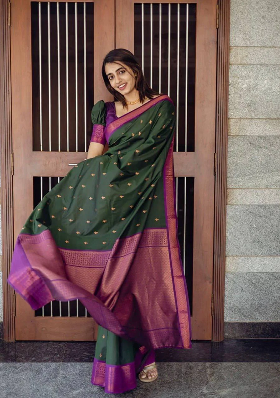 Precious Green Soft Silk Saree With Energetic Blouse Piece - Image 4
