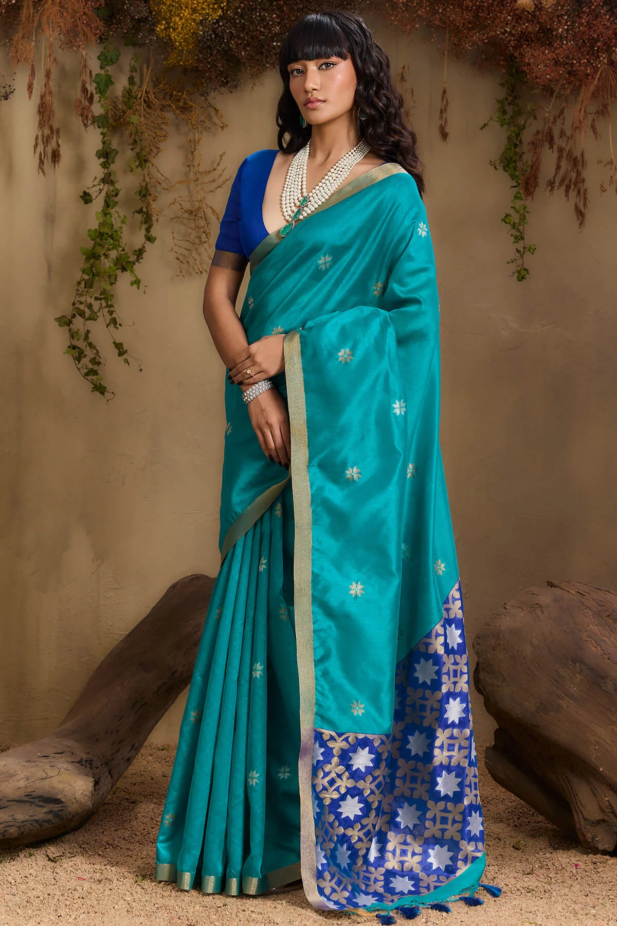 Preferable Firozi Pure Zari Weaving Banarasi Tussar Silk Saree With Enthralling Blouse Piece - Image 3