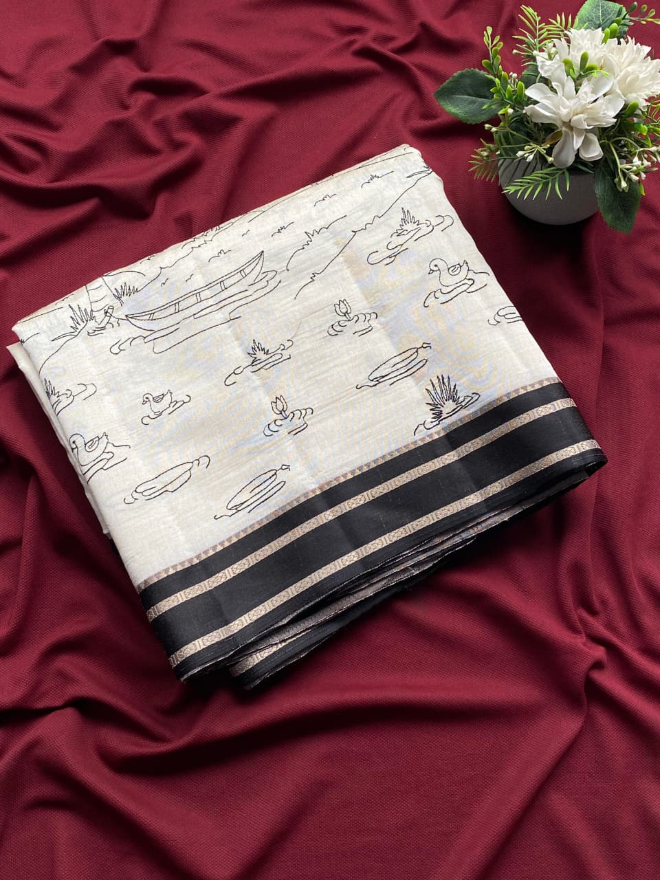 Preferable Off White Printed Cotton Silk Saree With Traditional Blouse Piece - Image 3