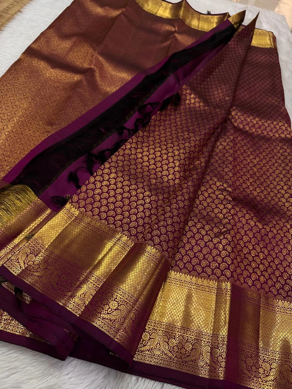 Preferable Purple Soft Banarasi Silk Saree With Angelic Blouse Piece - Image 2