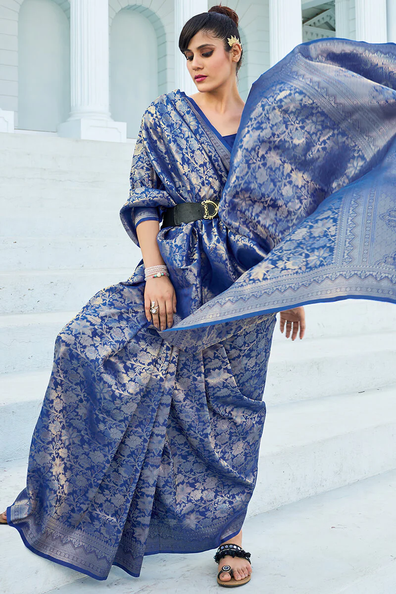 Pretty Blue Kanjivaram Silk Saree With Innovative Blouse Piece - Image 6