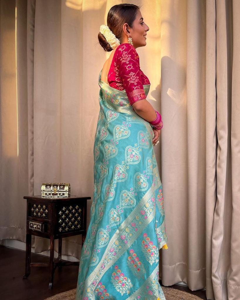 Pretty Firozi Soft Silk Saree With Mesmerising Blouse Piece - Image 4