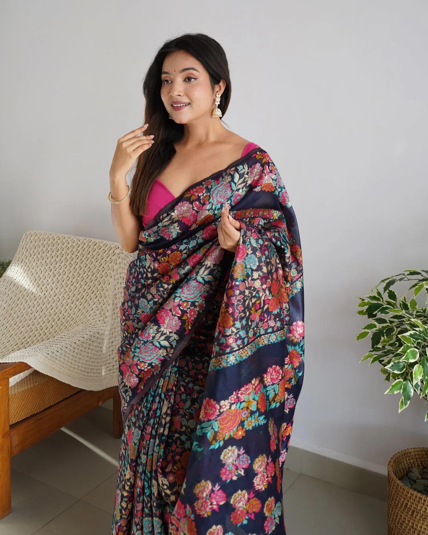 Pretty Navy Blue Pashmina saree With Amazing Blouse Piece - Image 2