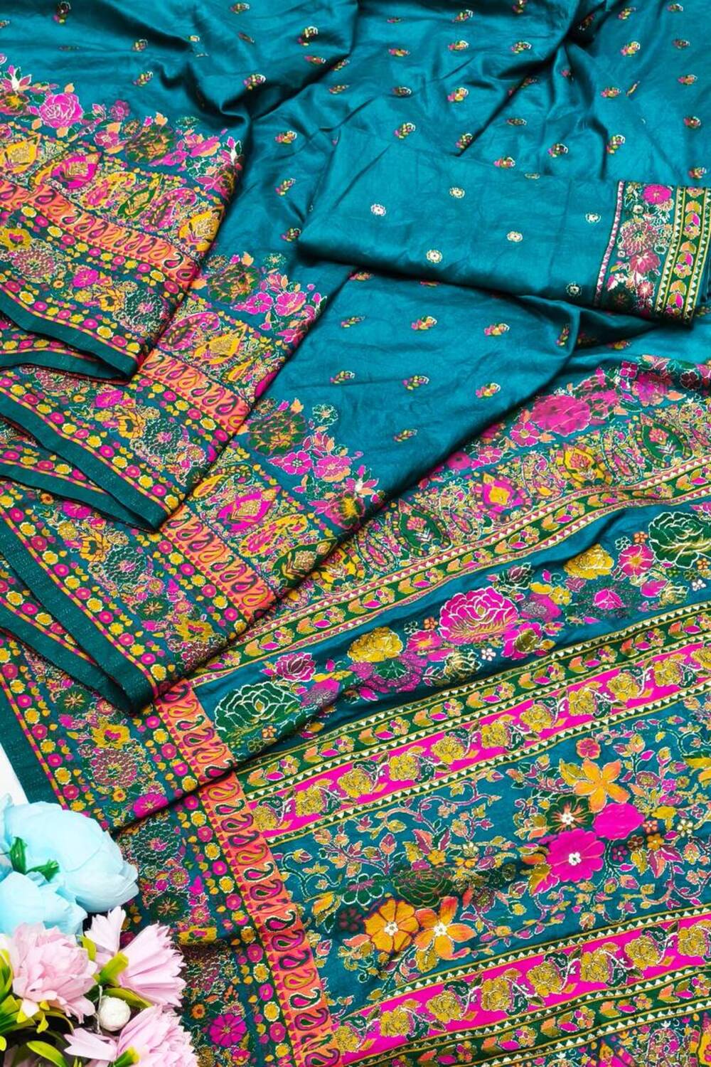 Pretty Rama Nylon Dola Pashmina Saree With Piquant Blouse Piece - Image 3