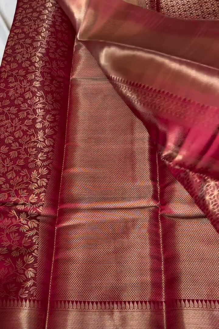 Pretty Wine Pure Zari Weaving Banarasi Silk Saree With Transcendent Blouse Piece - Image 5