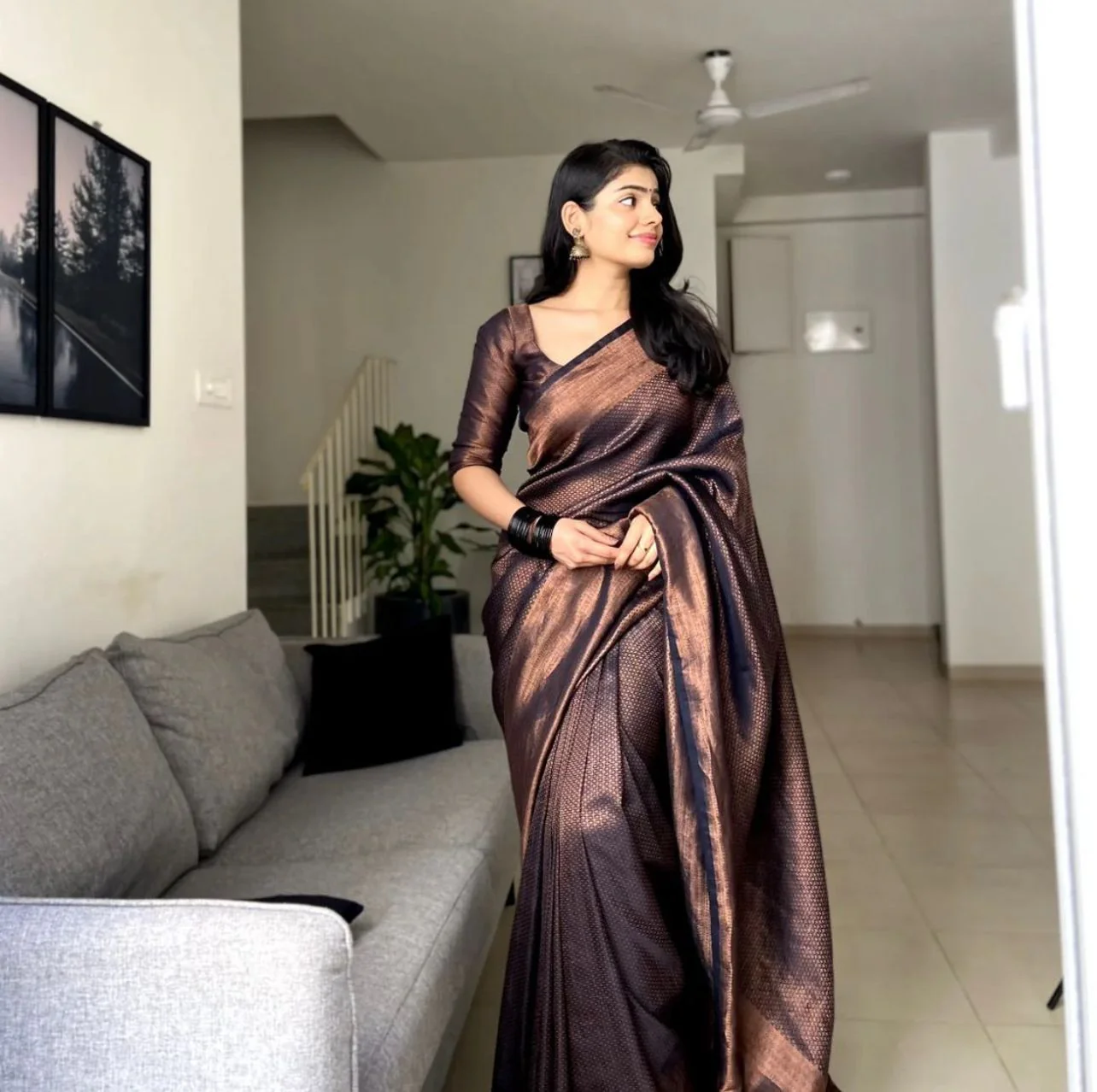 Proficient Black Soft Silk Saree With Unequalled Blouse Piece - Image 2