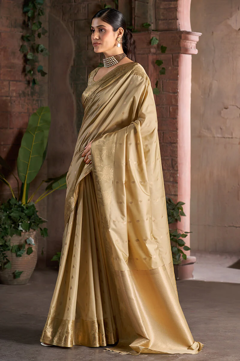Prominent Beige Pure Zari Weaving Banarasi Silk Saree With Magnetic Blouse Piece - Image 4