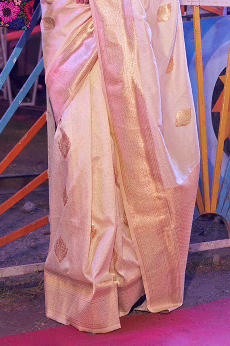 Prominent Beige Soft Banarasi Silk Saree With Desirable Blouse Piece - Image 3