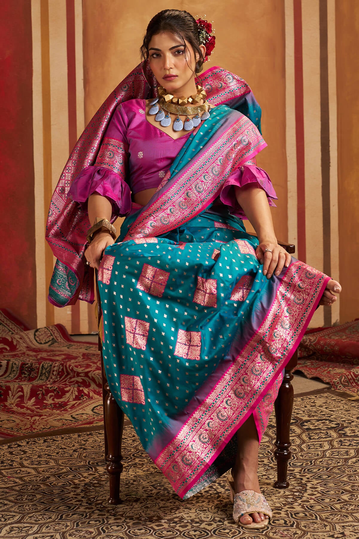 Prominent Firozi Pure Zari Weaving Banarasi Silk Saree With Flamboyant Blouse Piece - Image 2