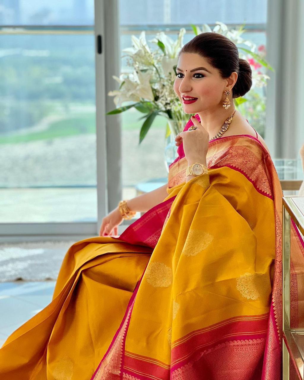 Prominent Yellow Soft Banarasi Silk Saree With Blissful Blouse Piece - Image 4