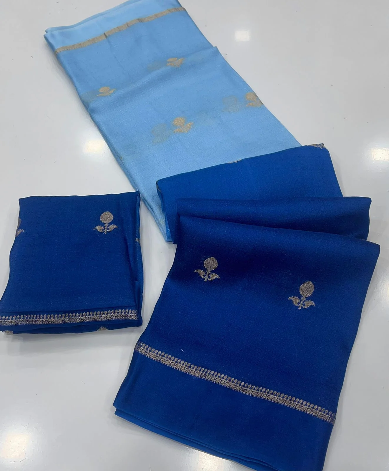 Quintessential Sky Blue Banarasi Khadi Silk Saree With Mesmeric Blouse Piece - Image 2