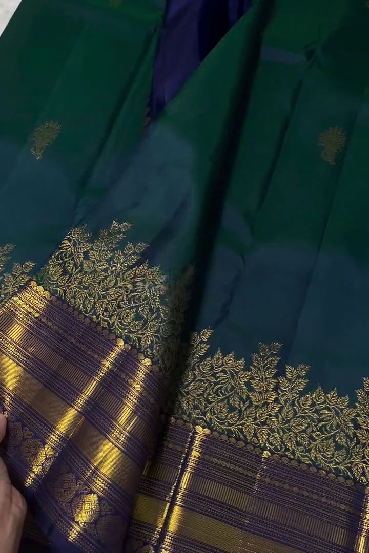 Quixotic Rama Soft Banarasi Silk Saree With Jazzy Blouse Piece - Image 3