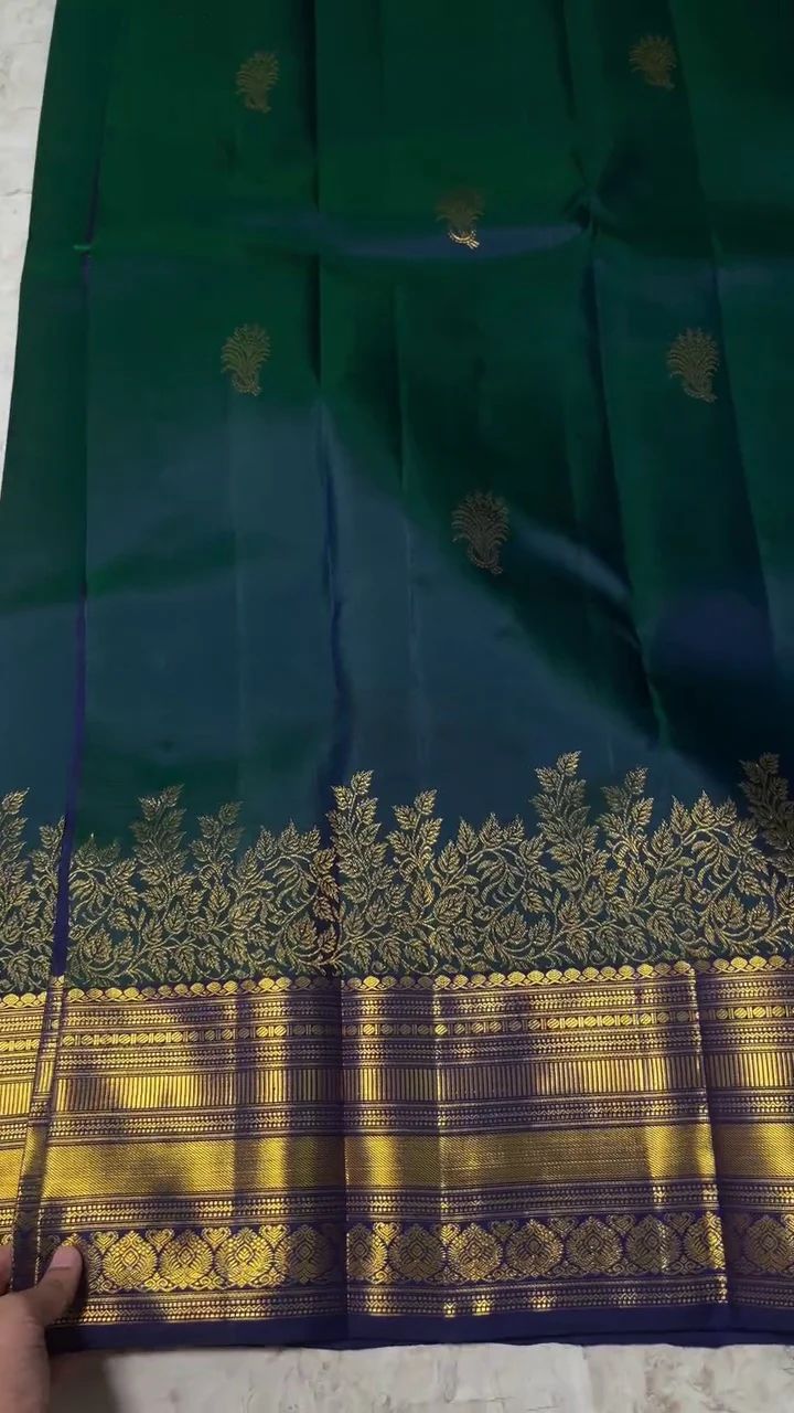 Quixotic Rama Soft Banarasi Silk Saree With Jazzy Blouse Piece - Image 4