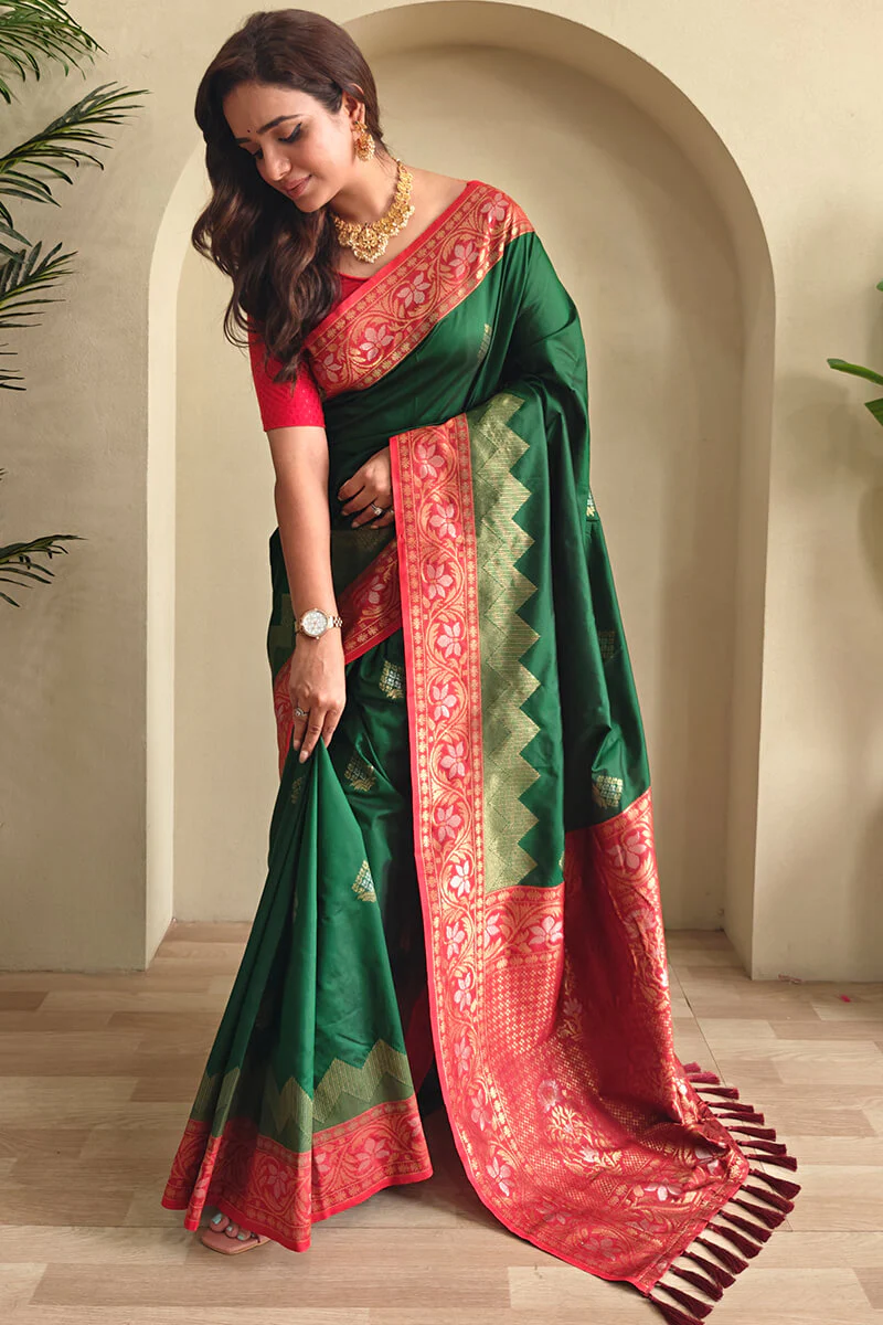 Radiant Dark Green Soft Banarasi Silk Saree With Hypnotic Blouse Piece - Image 3