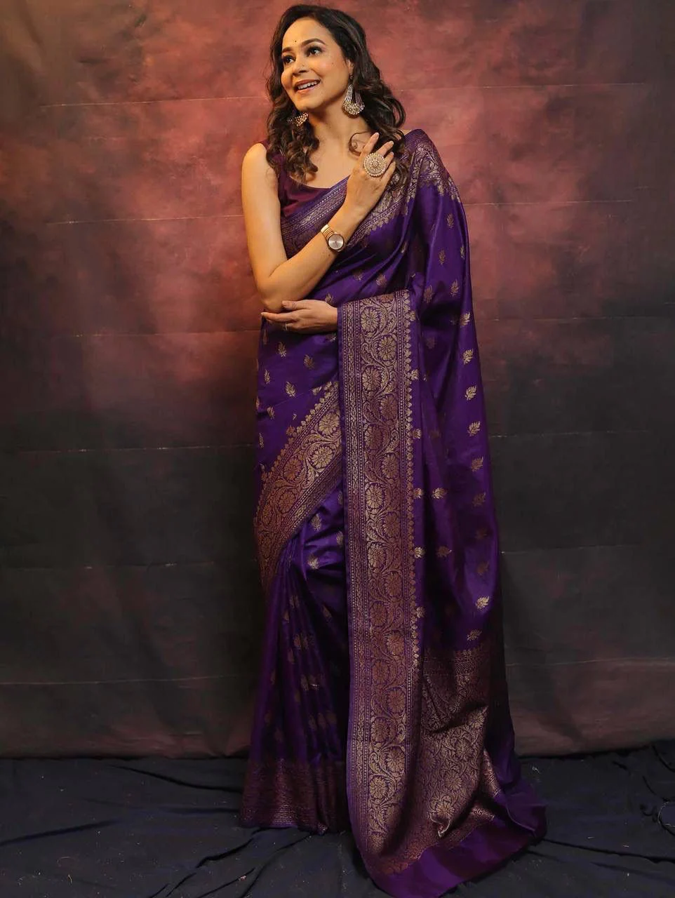 Radiant Purple Soft Silk Saree With Deserving Blouse Piece - Image 6