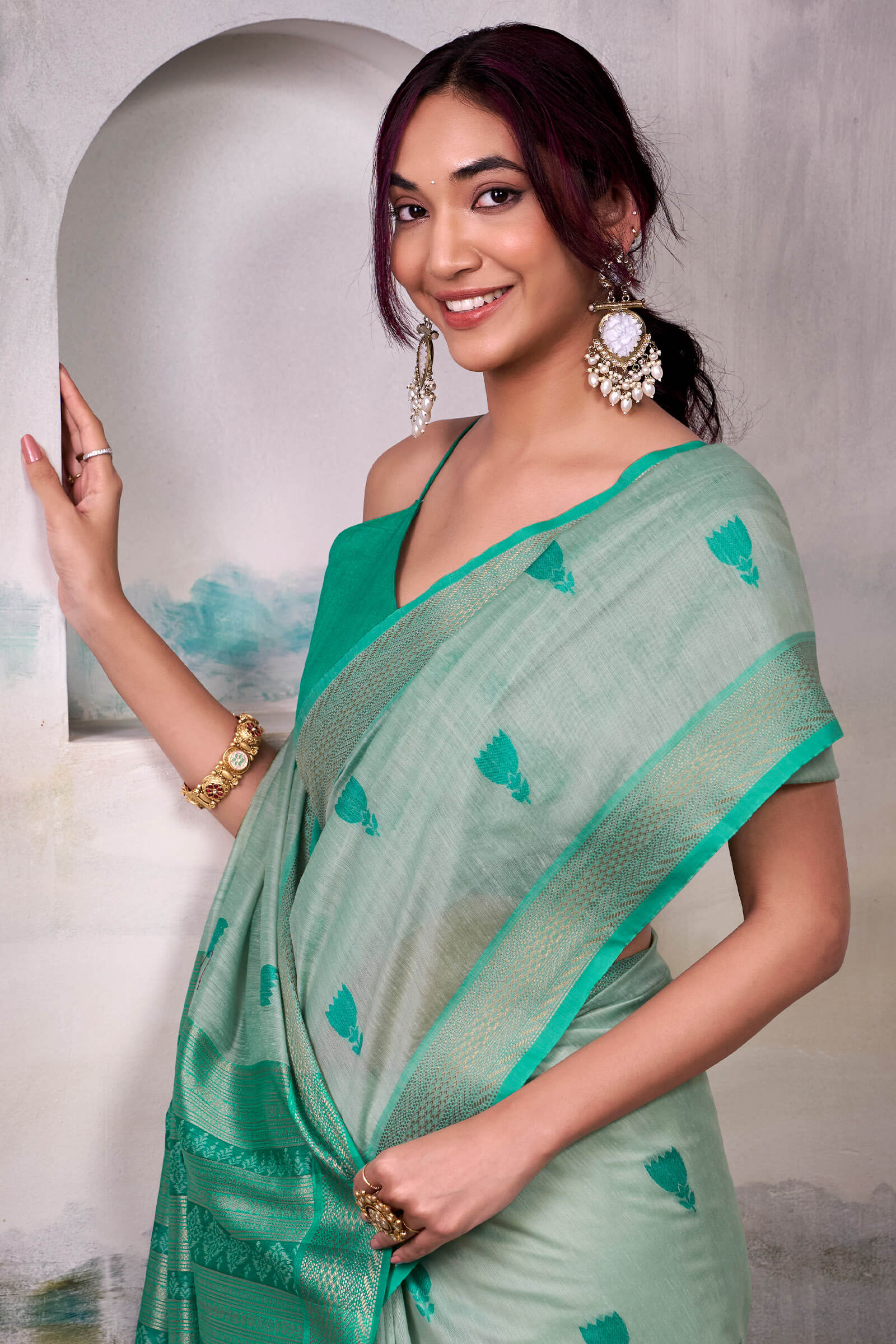 Ravishing Sea Green Cotton Silk Saree With Piquant Blouse Piece - Image 2