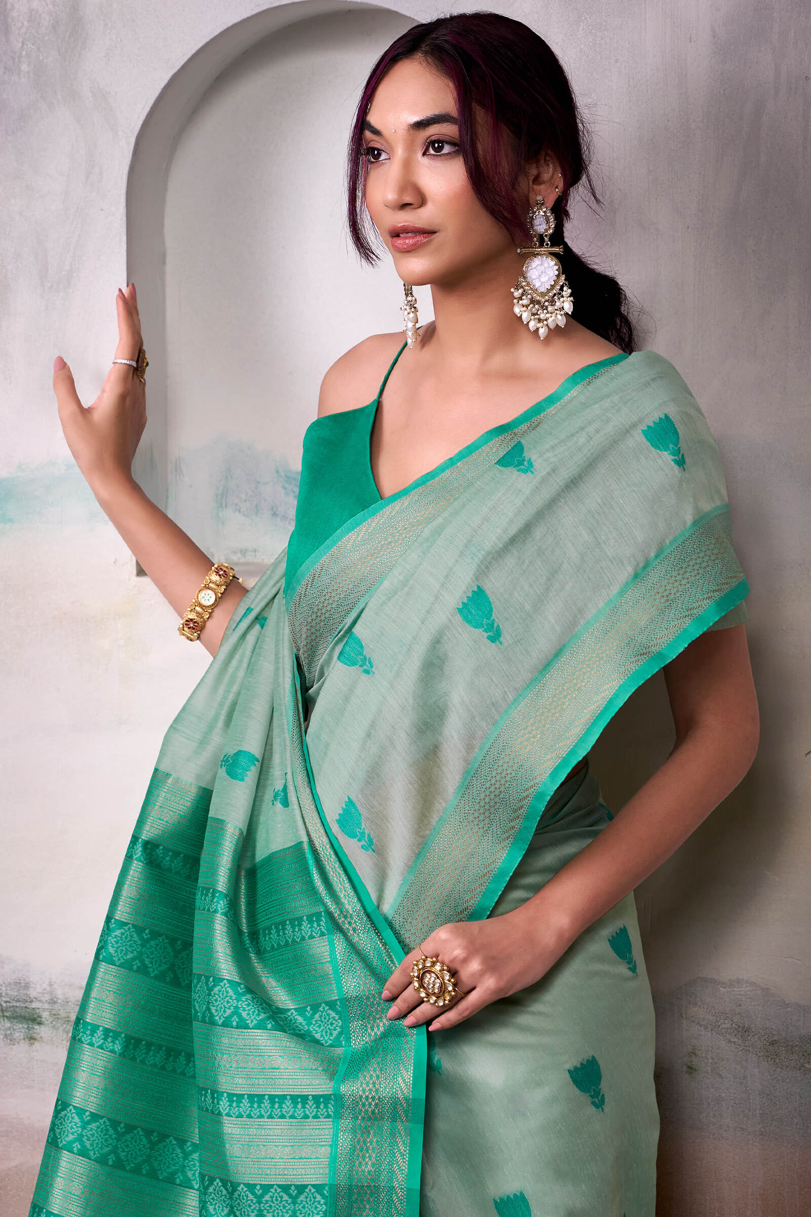 Ravishing Sea Green Cotton Silk Saree With Piquant Blouse Piece - Image 4