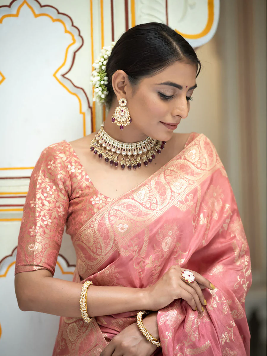 Redolent Peach Soft Silk Saree With Lagniappe Blouse Piece - Image 5