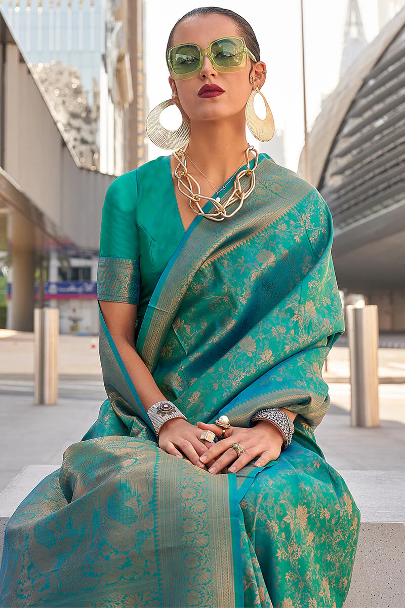 Redolent Rama Kanjivaram Silk Saree With Serendipity Blouse Piece - Image 3