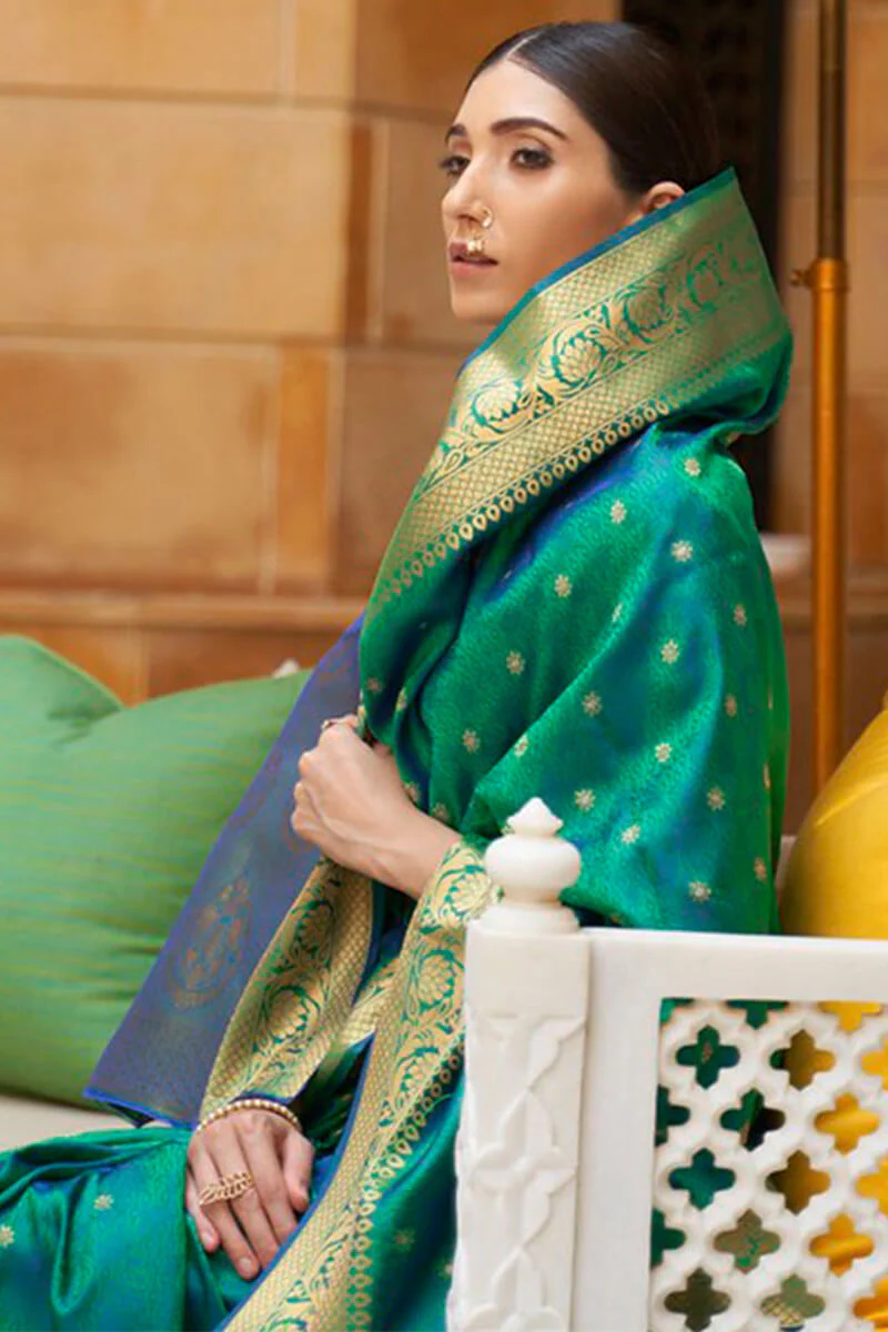 Redolent Rama Kanjivaram Silk Saree With Susurrous Blouse Piece - Image 2