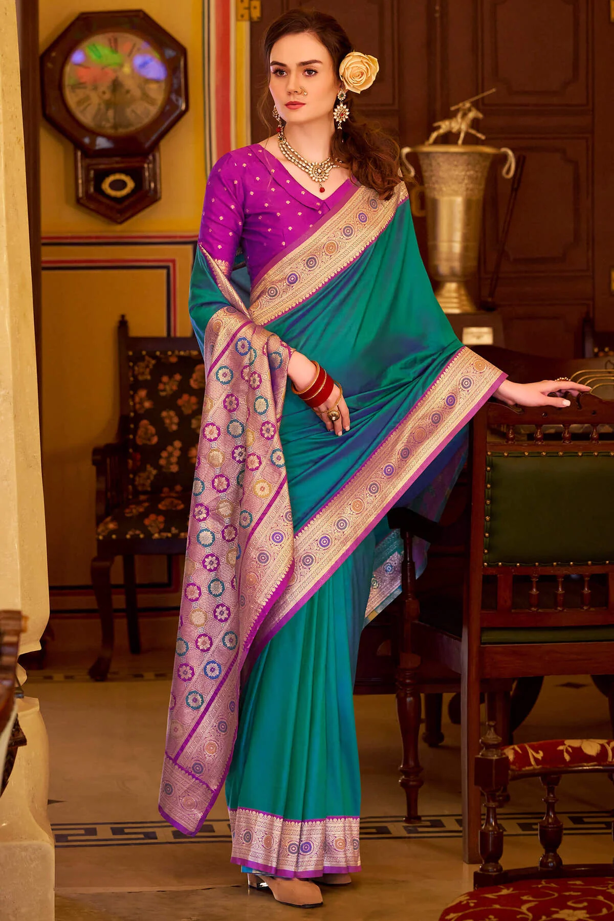 Refreshing Rama Pure Zari Weaving Banarasi Silk Saree With Lassitude Blouse Piece - Image 3