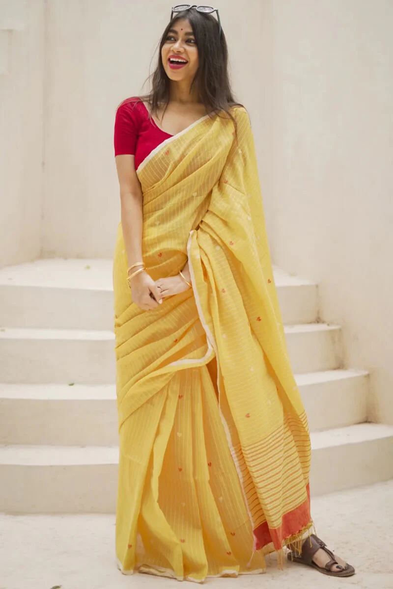 Refreshing Yellow Cotton Silk Saree With Posh Blouse Piece - Image 5