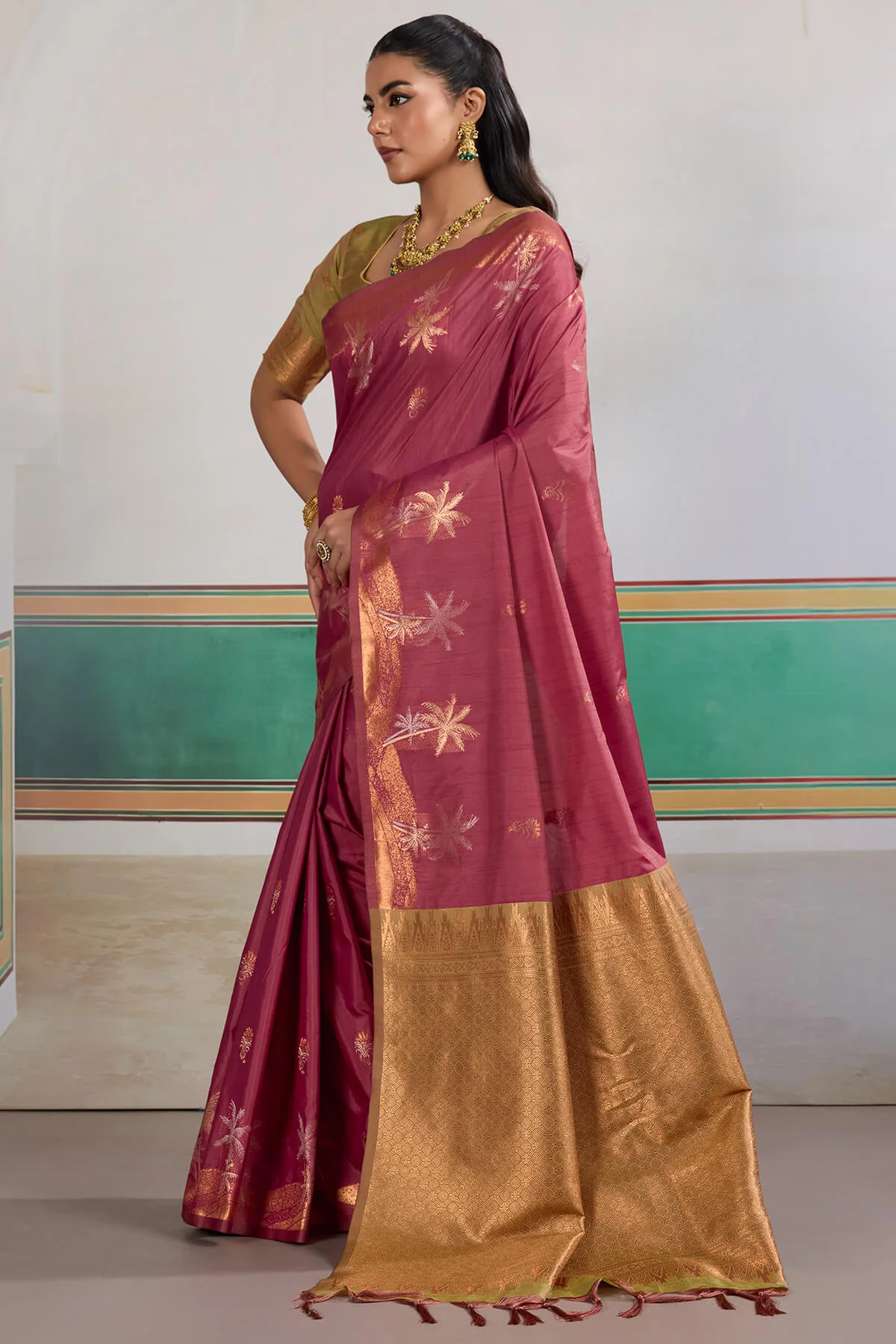 Resplendent Dark Pink Banarasi Tussar Silk Saree With Marvellous Blouse Piece - Image 3