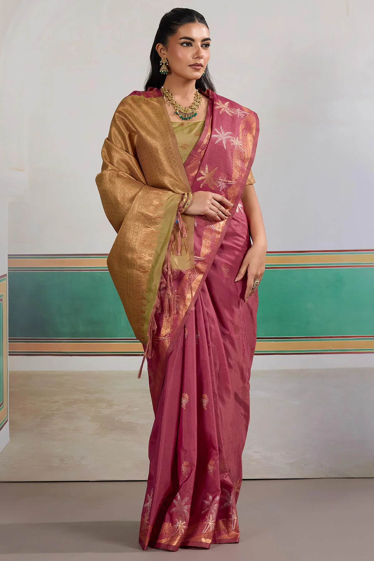 Resplendent Dark Pink Banarasi Tussar Silk Saree With Marvellous Blouse Piece - Image 4