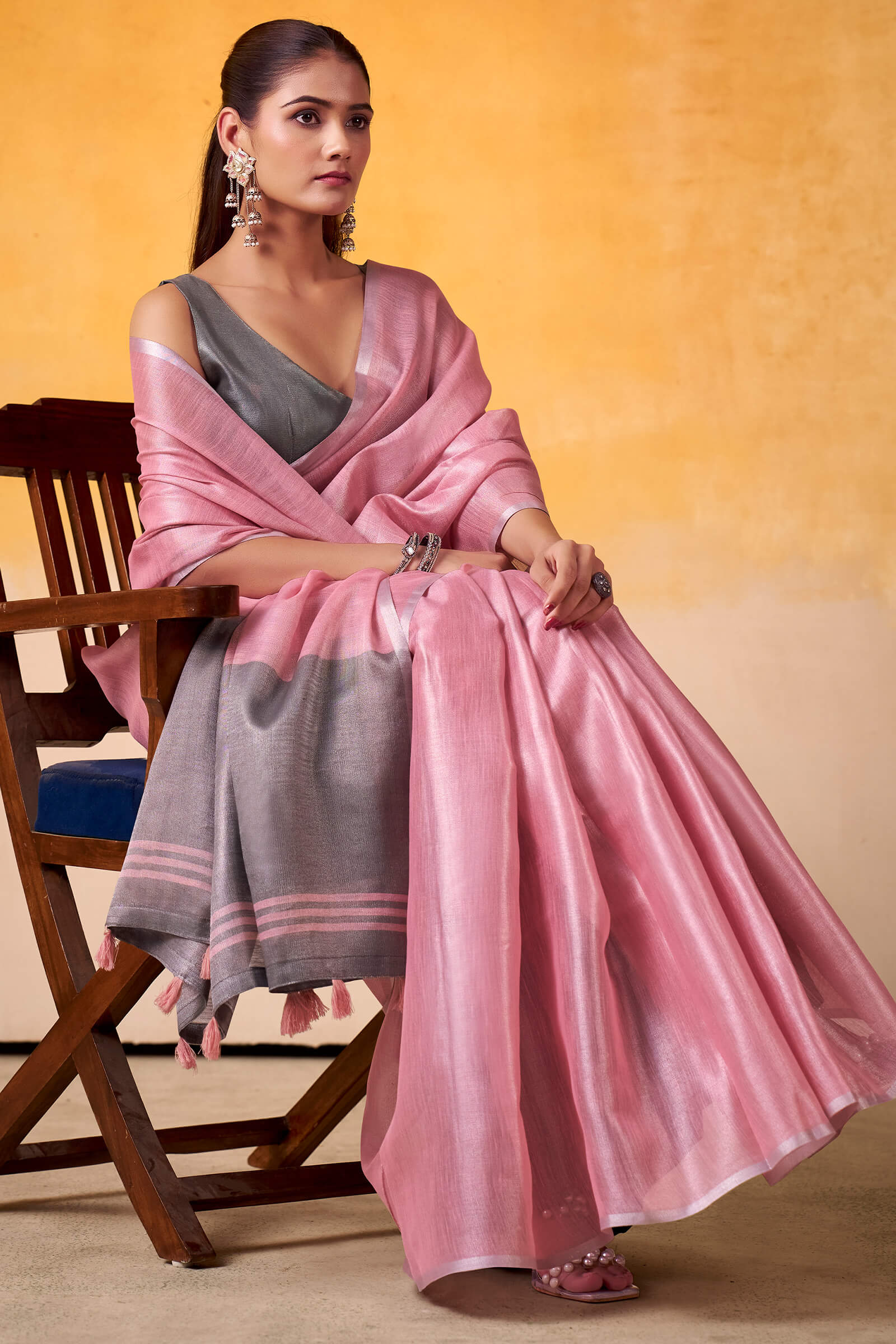 Resplendent Pink Soft Banarasi Tissue Silk Saree With Resonant Blouse Piece - Image 3