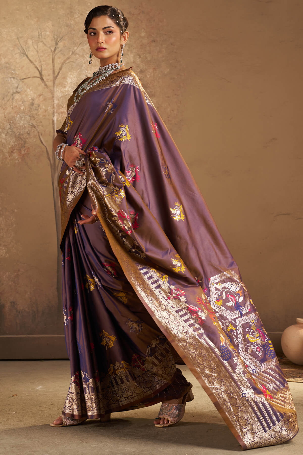 Resplendent Purple Pure Zari Weaving Banarasi Silk Saree With Scintilla Blouse Piece - Image 4