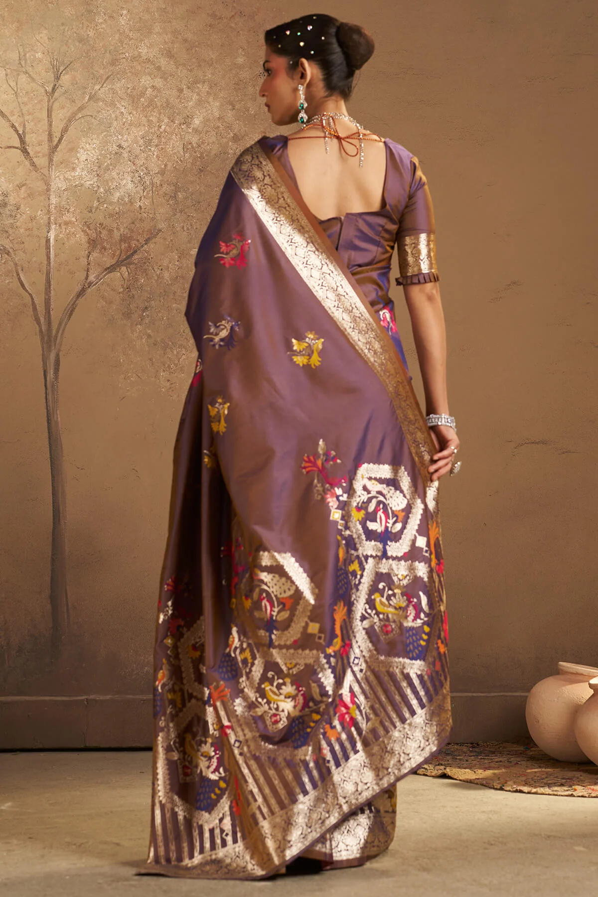 Resplendent Purple Pure Zari Weaving Banarasi Silk Saree With Scintilla Blouse Piece - Image 5