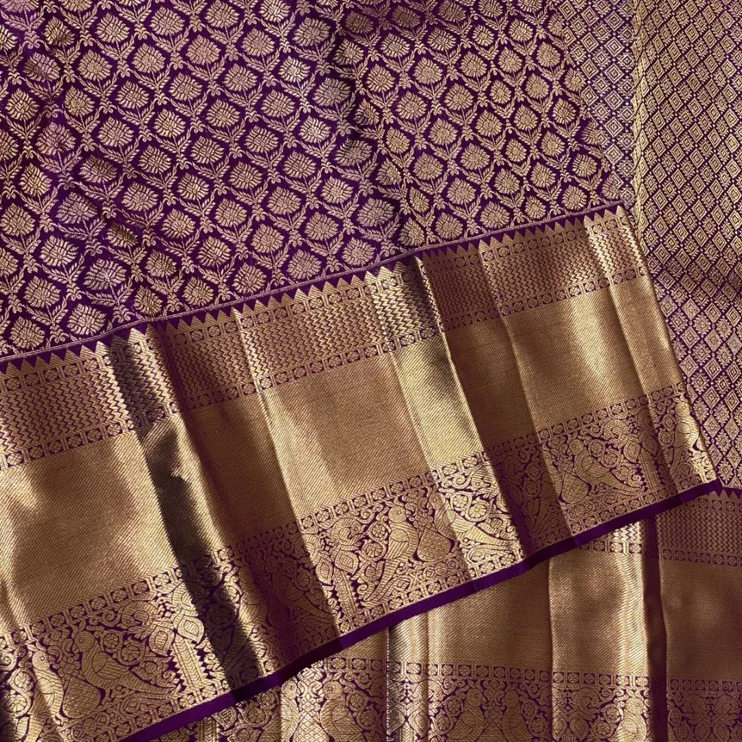 Resplendent Purple Soft Banarasi Silk Saree With Felicitous Blouse Piece - Image 4